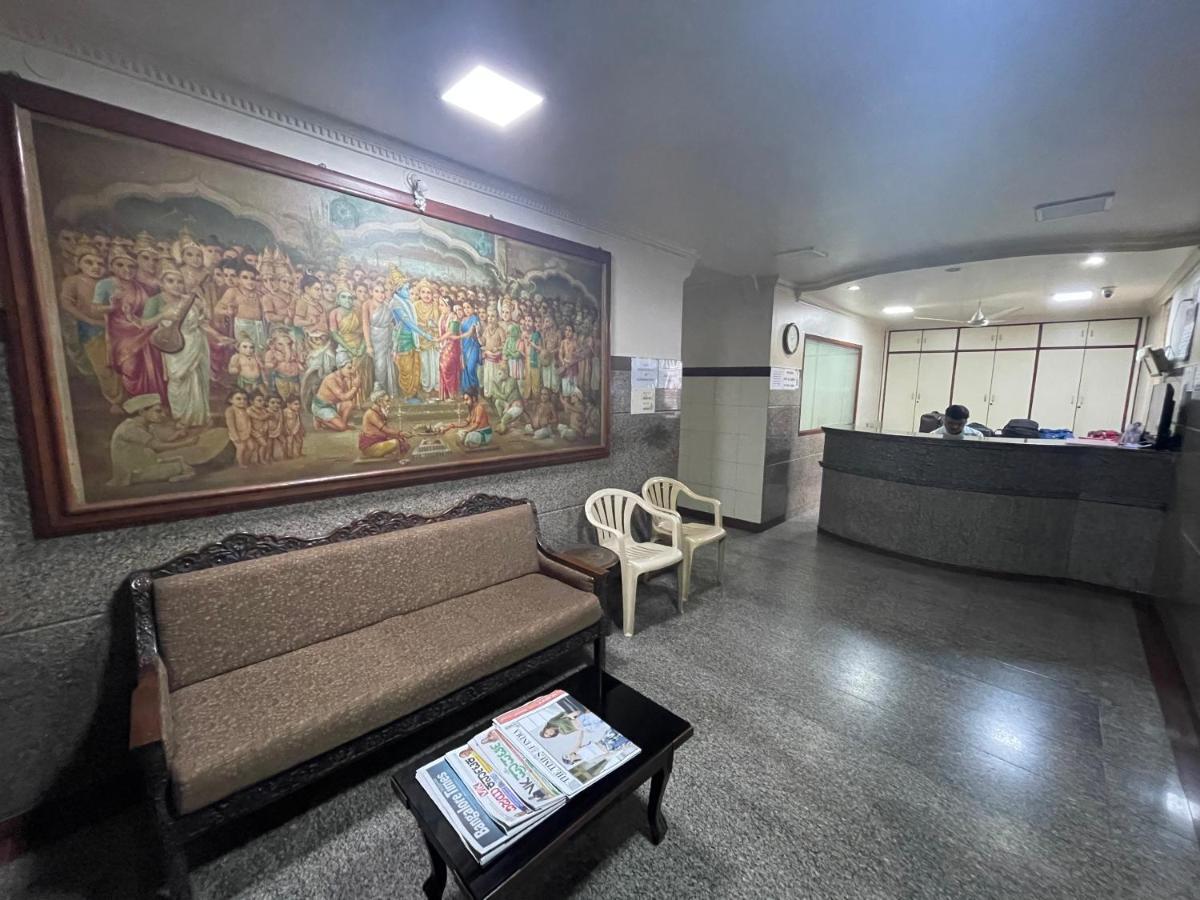 Sri Durgamba Lodge Bangalore Extérieur photo